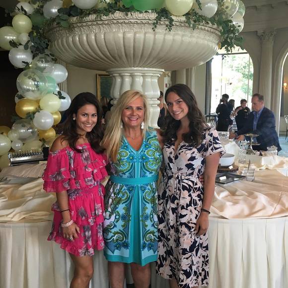 Meet your Posher, Anna - Picture 1 of 1